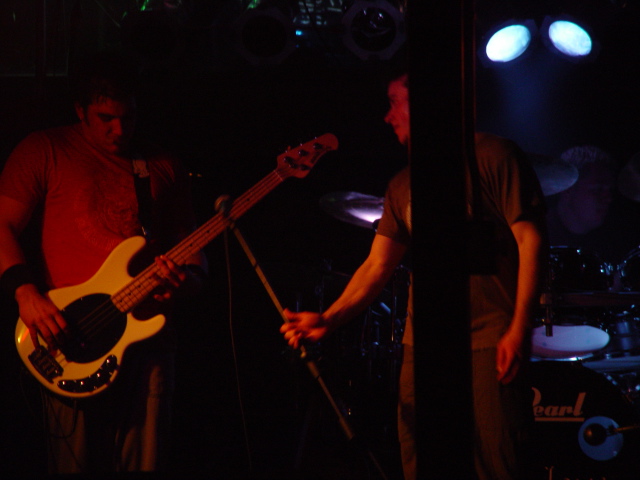 hollowe at Sweets on the Beach, May 4, 2002